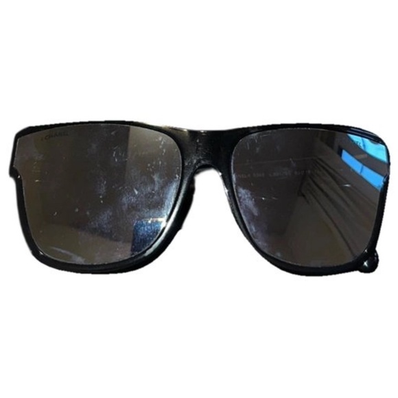 CHANEL Black Aviator Sunglasses - Picture 1 of 4